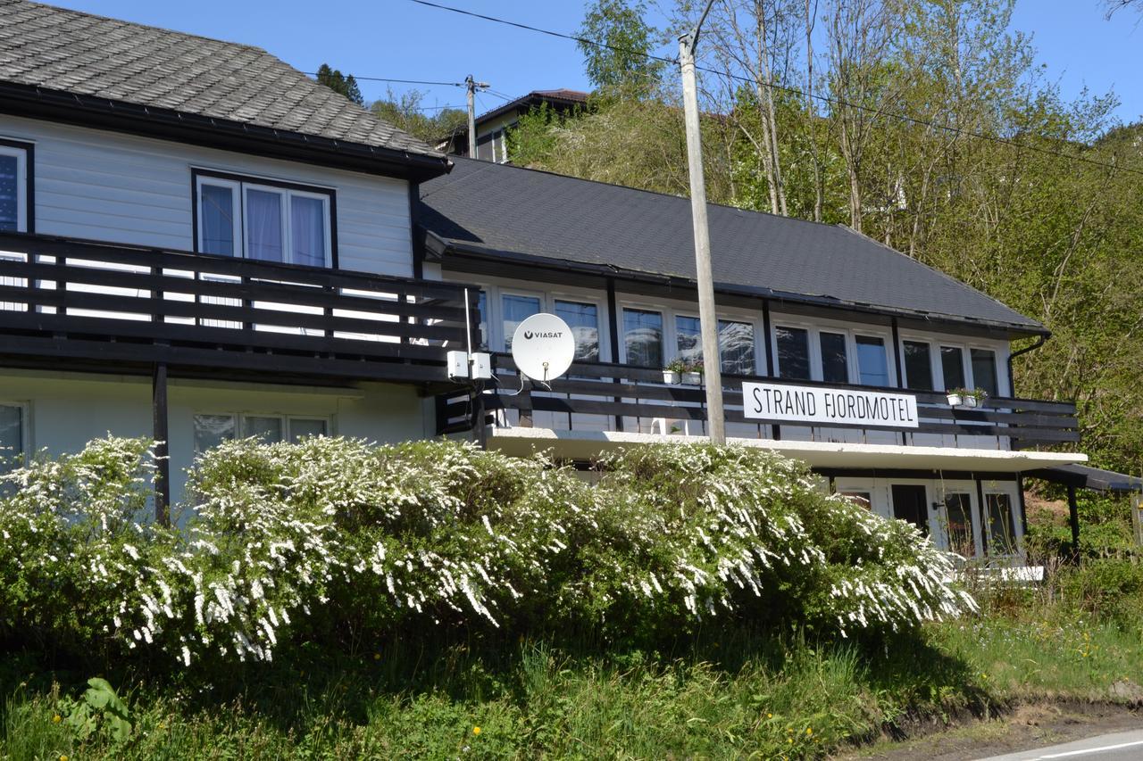 Strand Fjordmotel Ulvik Exterior foto